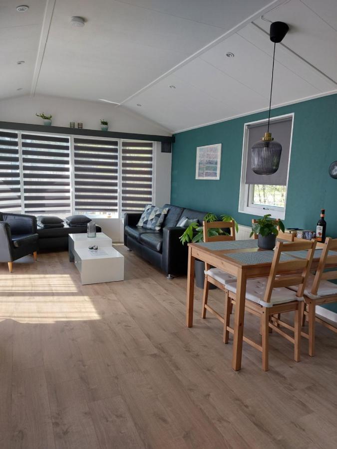 Ruim En Gezellig Chalet Voor 2 Personen Op De Veluwe Recreatiepark De Oude Driest 푸텐 외부 사진