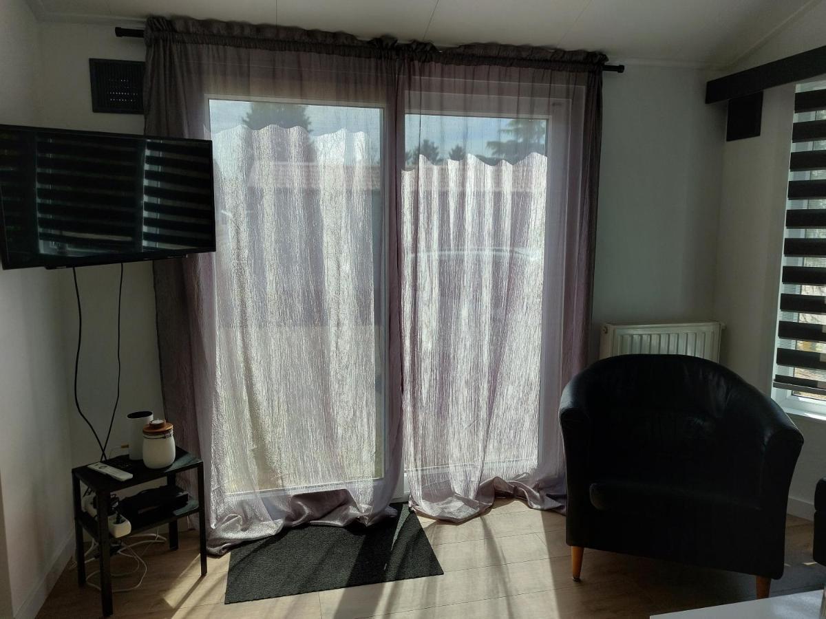 Ruim En Gezellig Chalet Voor 2 Personen Op De Veluwe Recreatiepark De Oude Driest 푸텐 외부 사진