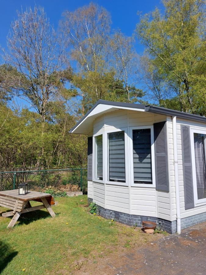 Ruim En Gezellig Chalet Voor 2 Personen Op De Veluwe Recreatiepark De Oude Driest 푸텐 외부 사진
